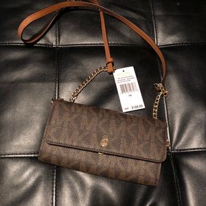MK Crossbody Wallet on Chain - NWT - No Low Ball